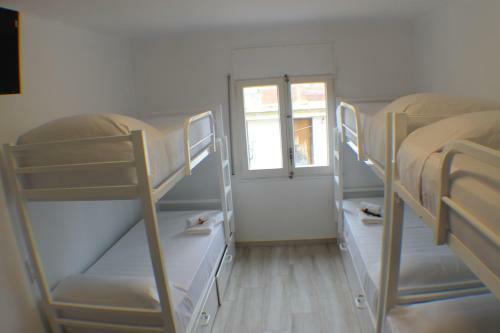 Hostal Agi Gloria Rooms