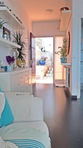 Luxury Apartment In Roses