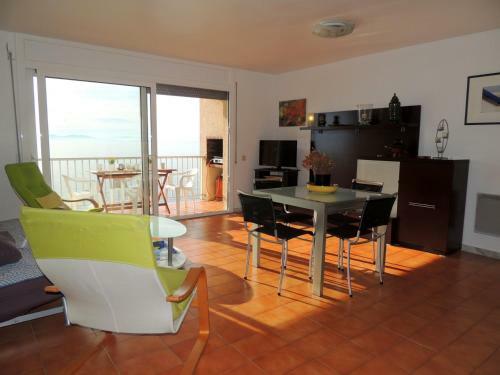 Apartamento Dallas 3a- 1� L�nea De Mar