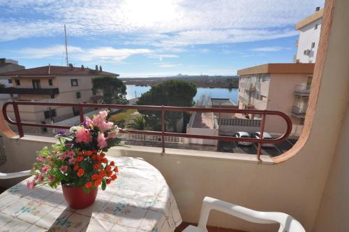 Apartamento Rnet - Isla De Roses - 600�s