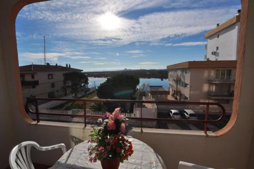 Apartamento Rnet - Isla De Roses - 600�s