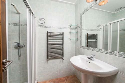 Sa Pobla Villa Sleeps 8 Air Con Wifi
