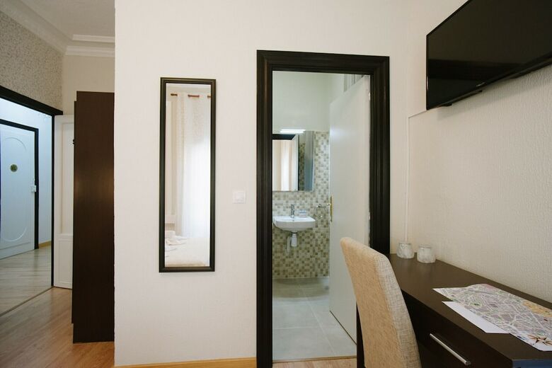 Hotel Hostal Salamanca Home