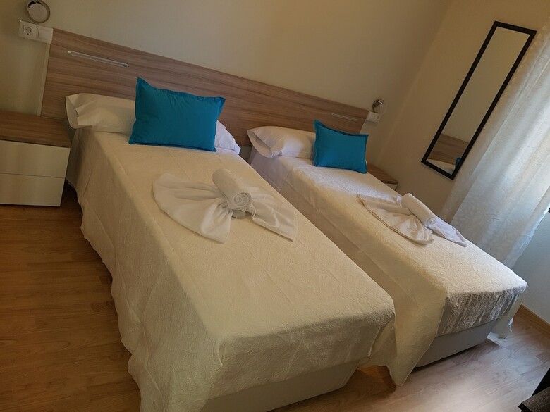 Hotel Hostal Salamanca Home