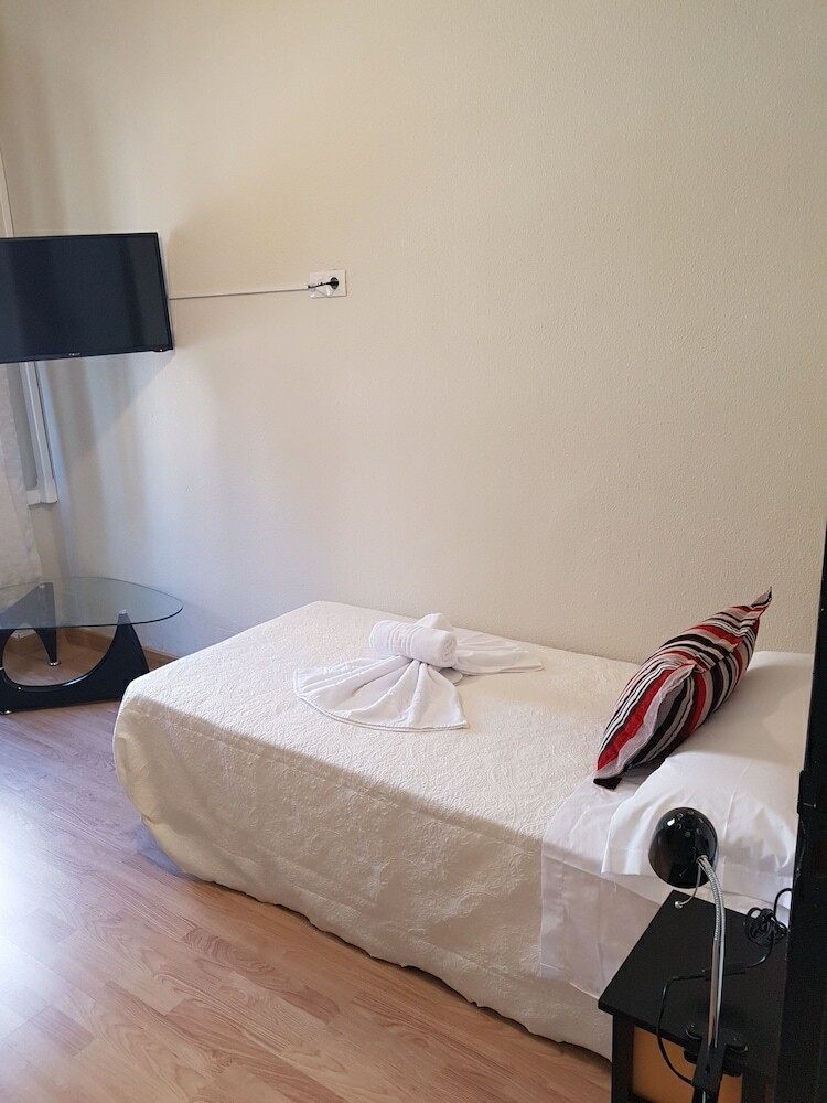 Hotel Hostal Salamanca Home