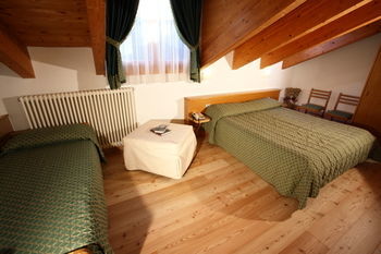 Hotel Garni Lago Nembia