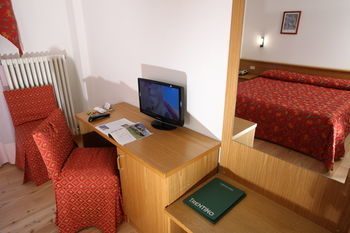 Hotel Garni Lago Nembia
