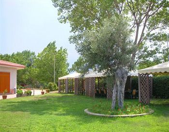 Residencia Park Village Hotel
