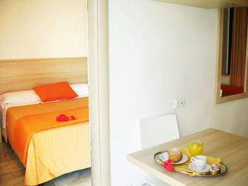 Residencia Park Village Hotel