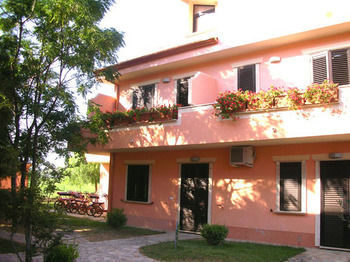 Residencia Park Village Hotel