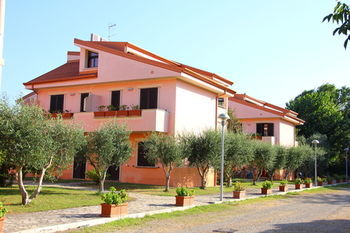 Residencia Park Village Hotel