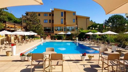 Riviera Hotel