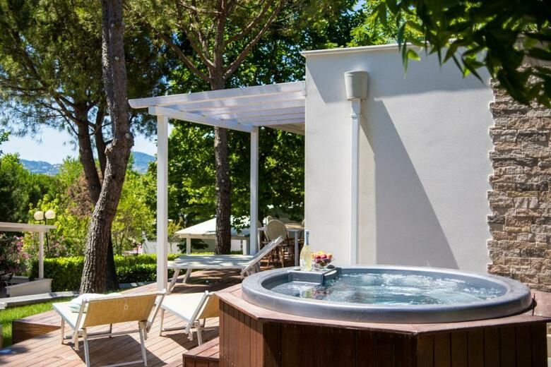 Hotel Villaggio La Pescaccia