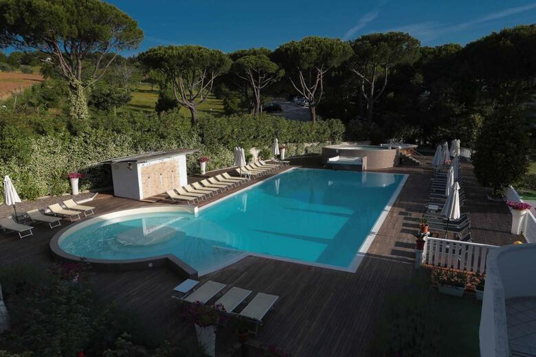 Hotel Villaggio La Pescaccia