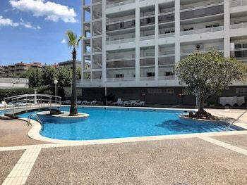 Costa Dorada Apartments