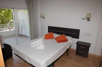 Costa Dorada Apartments
