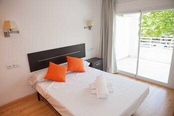 Costa Dorada Apartments