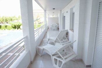 Costa Dorada Apartments
