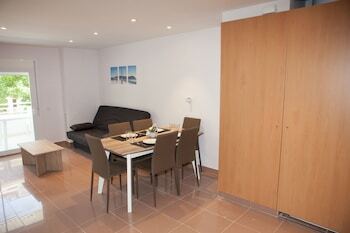 Costa Dorada Apartments