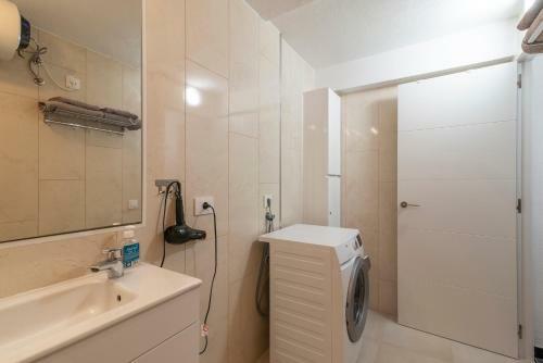Apartamento Lightbooking- San Agustin Is A Must