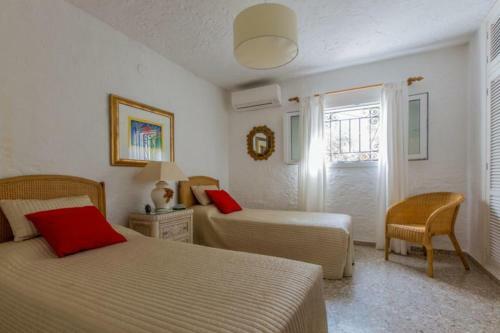 Cala Gracio Villa Sleeps 6 Pool Air Con Wifi