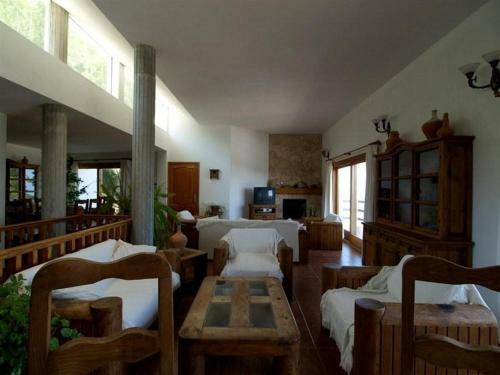 San Jose Villa Sleeps 8 Pool Wifi