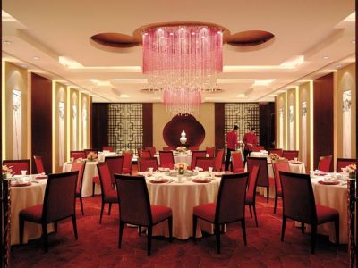 Hotel Shangri-la Makati