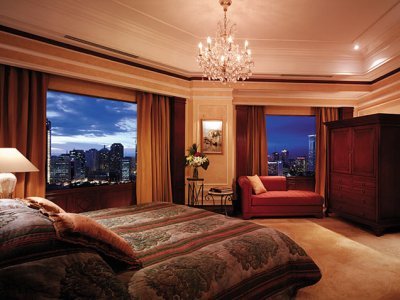 Hotel Shangri-la Makati