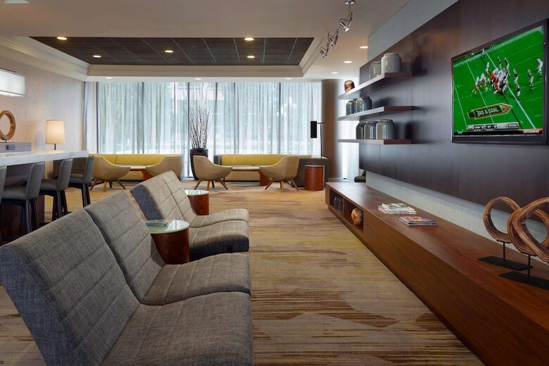 Hotel Courtyard By Marriott Cumberland Center