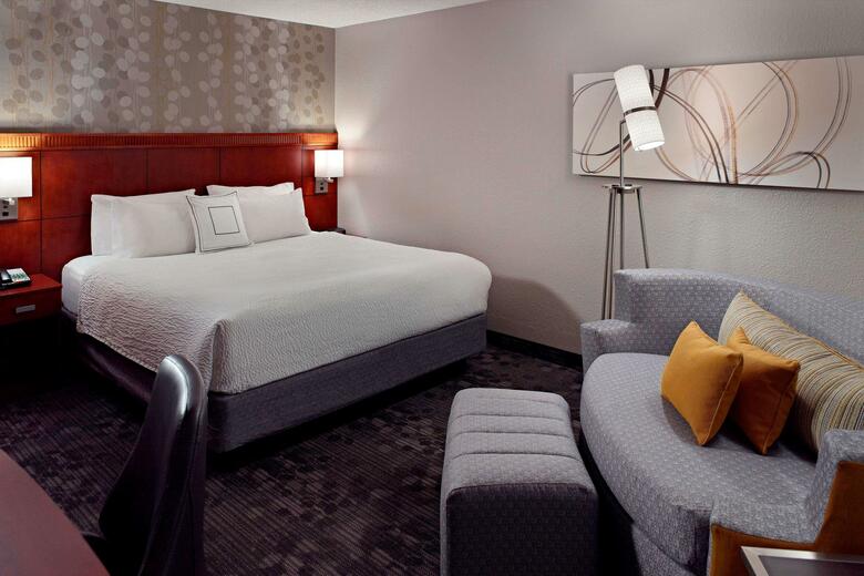 Hotel Courtyard By Marriott Cumberland Center