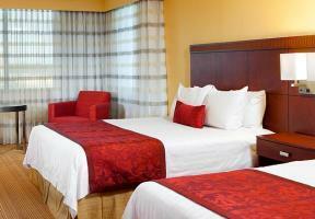 Hotel Courtyard By Marriott Cumberland Center