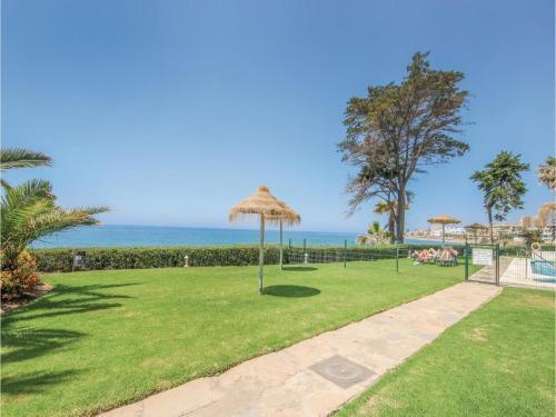 Two-bedroom Apartment In San Luis De Sabinillas