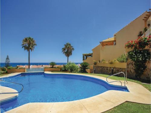 Four-bedroom Apartment In San Luis De Sabinillas