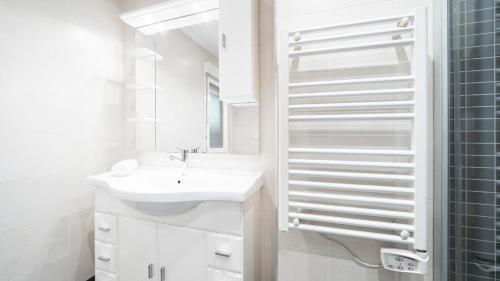 Apartamento Avenida Luxury Center - Sshousing