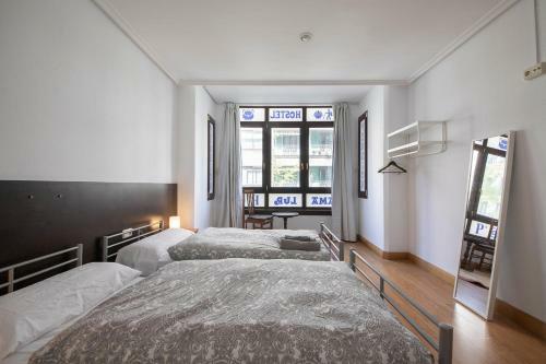 Hostal Kontxa Guesthouse