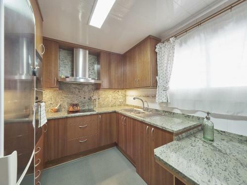 Sea & Pool Apartment