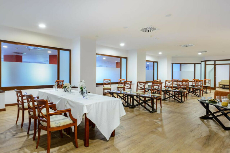 Hotel Vibra Beverly Playa