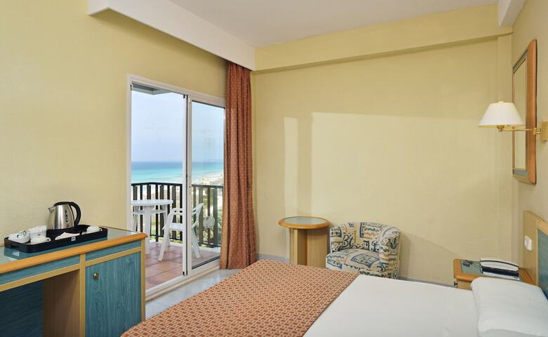 Hotel Sol Milanos Ping�inos