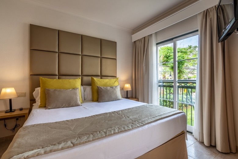 Aparthotel Zafiro Menorca
