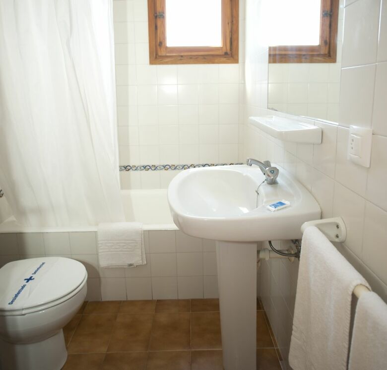 Apartamentos Sa Caleta