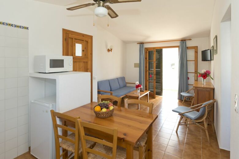 Apartamentos Sa Caleta