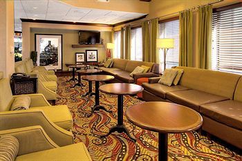 Hotel Hampton Inn Chattanooga Airport