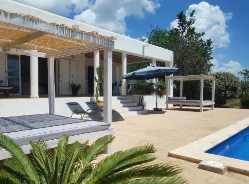 Villa Suki Ibiza: Outstanding Location, Great Value!