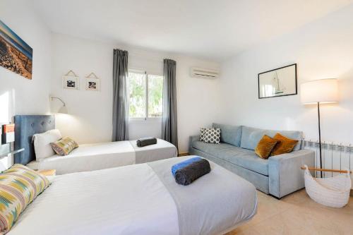Villa Suki Ibiza: Outstanding Location, Great Value!