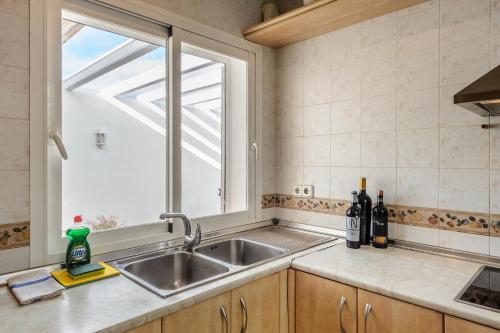 Villa Suki Ibiza: Outstanding Location, Great Value!