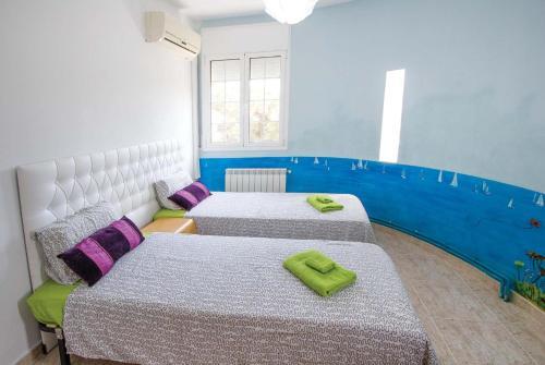 Can Valls Villa Sleeps 9 Wifi
