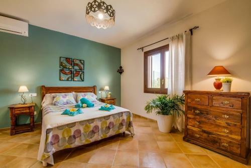 Santa Margalida Villa Sleeps 8 Pool Air Con Wifi