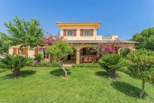 Santa Margalida Villa Sleeps 10 Air Con Wifi