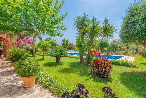 Santa Margalida Villa Sleeps 10 Air Con Wifi