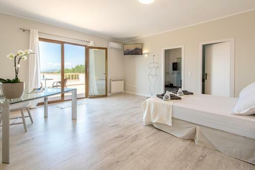 Villa Can Turquesa / Casa Turquesa